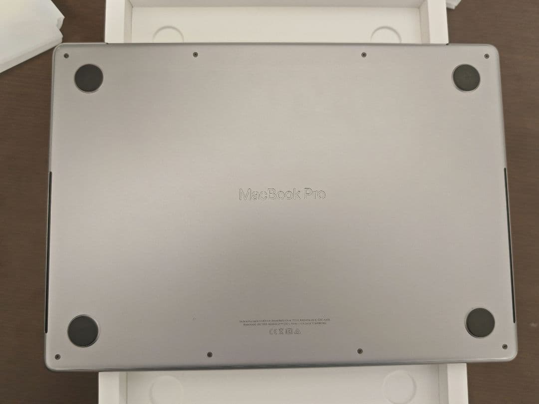 Apple MacBook M1 Pro14インチ 32/512
