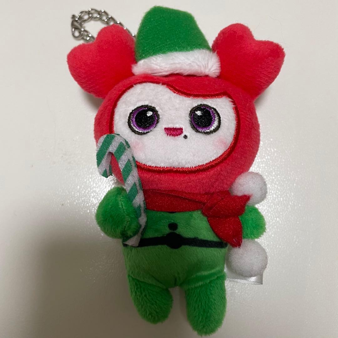 TWICE ラブリー クリスマス バッグチャーム チェンブリー - メルカリ