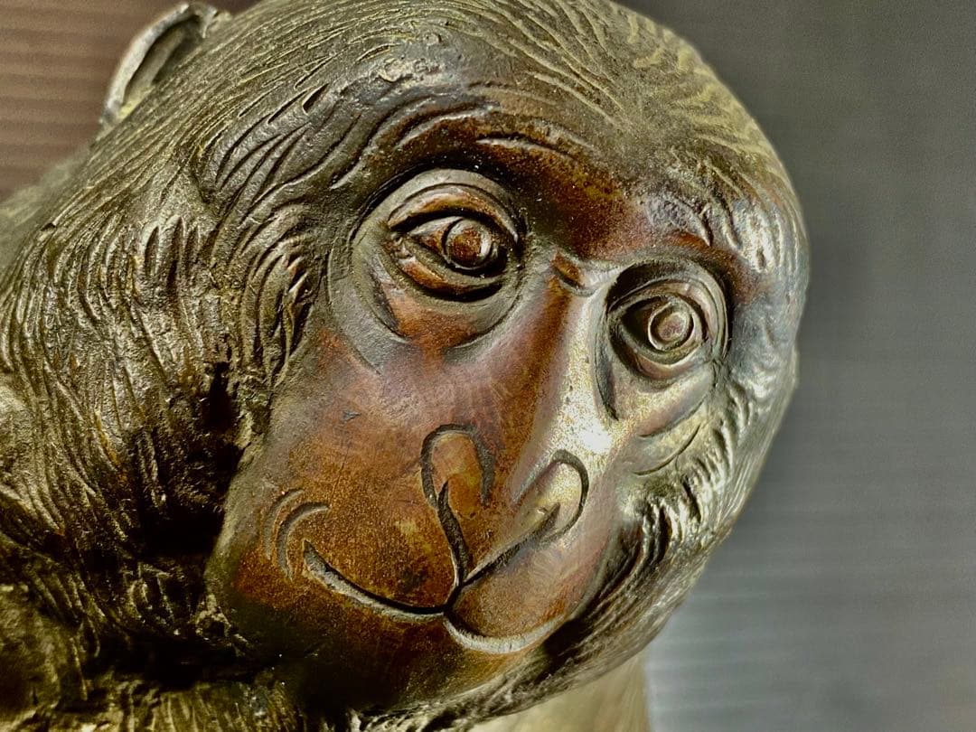 ブロンズ 猿 置物 銅製 時代 2.6kg 高さ 15cm