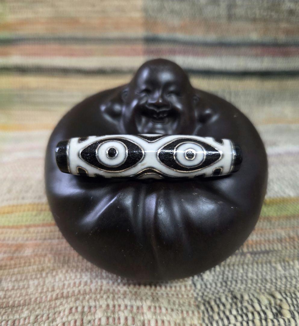 057 天珠　龍眼銀線天珠　　龍六眼　　　dzibeads！ 057 天珠 龍眼銀線天珠 龍六眼 dzibeads！ 057 天珠 龍眼銀線天珠 龍六