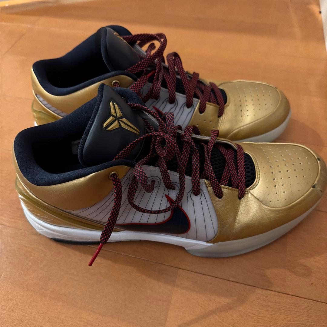 Kobe 4ゴールドメダル バスケットシューズ