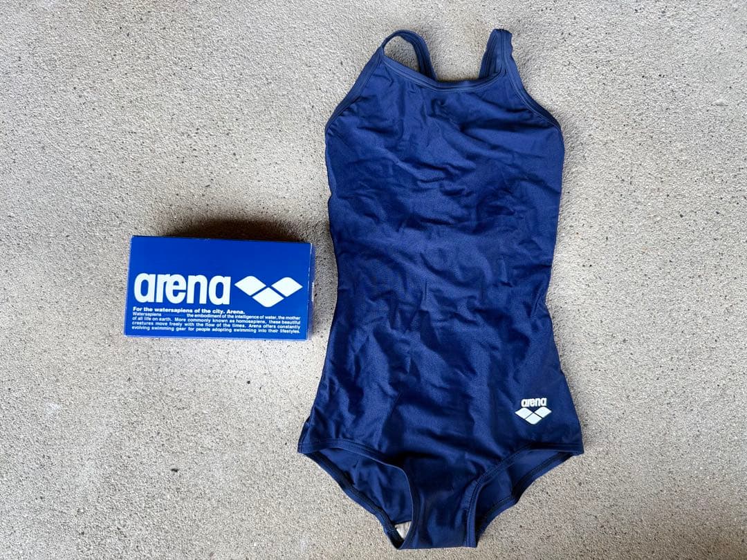 【未使用・タグ付き】arena アリーナ 競泳水着 Mサイズ ネイビー アリーナ（arena） レディース 水泳 練習用 水着 arena TOUGHSUIT