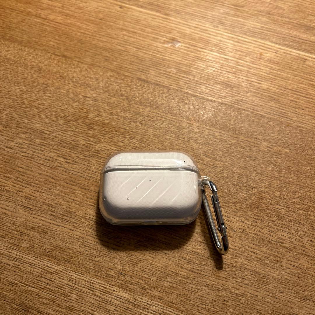 まだ買って1ヶ月も経っておらず充電付きのがバーつきです。 4台同時充電対応】新次元の直挿しモバイルバッテリーが登場