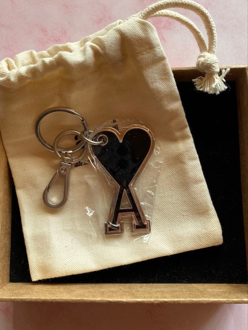 新品 正規品 Ami Paris ハート キーリング ブラック AMI Alexandre Mattiussi アミ ami paris キーリング ネックストラップ