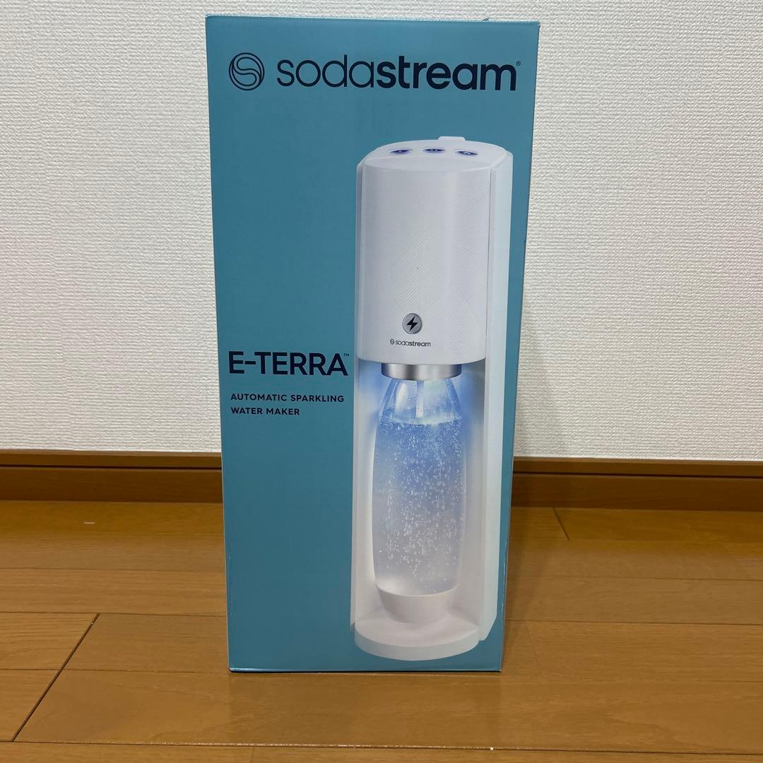 sodastream E-TERRA 自動炭酸水メーカー ワンタッチで炭酸を注入して強さも選べる、電動ソーダストリーム「E