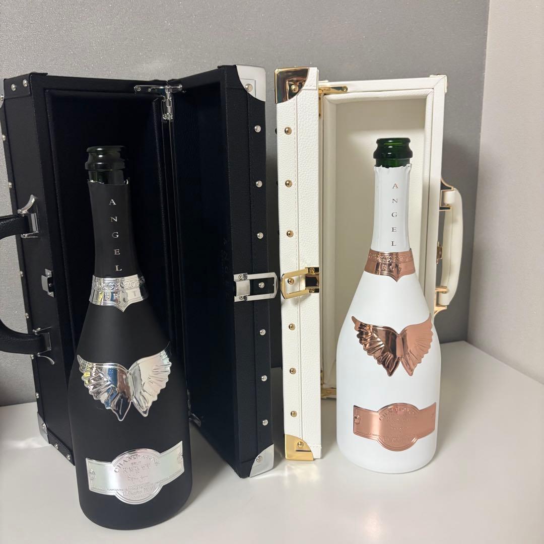 エンジェル シャンパン ブラック ホワイト 空き瓶 ケースセット - メルカリ