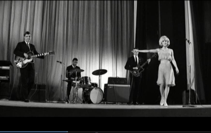 シルヴィ・バルタン初出演映画DVD-1N『アイドルを探せ』 - メルカリ