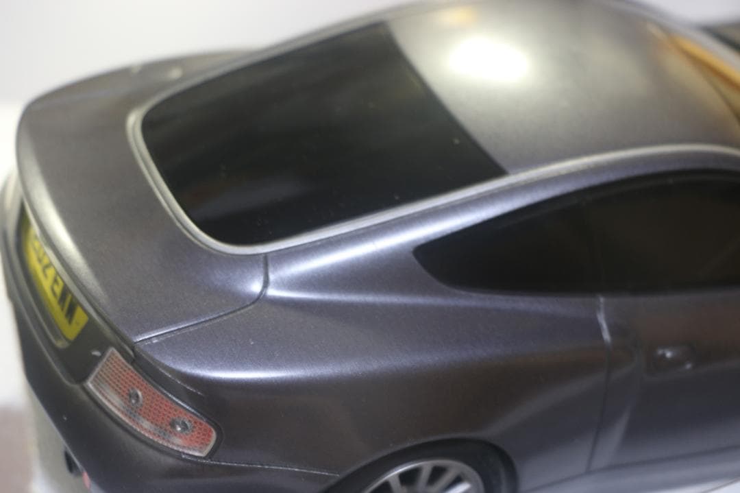 貴重ニッコー製007／ダイ・アナザー・デー アストンマーチンv12