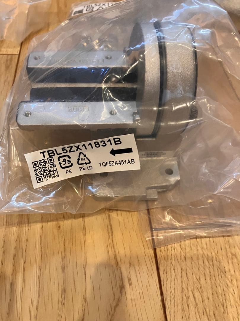 未使用 新品 パナソニック テレビ スタンド 金具 ポール 固定金具