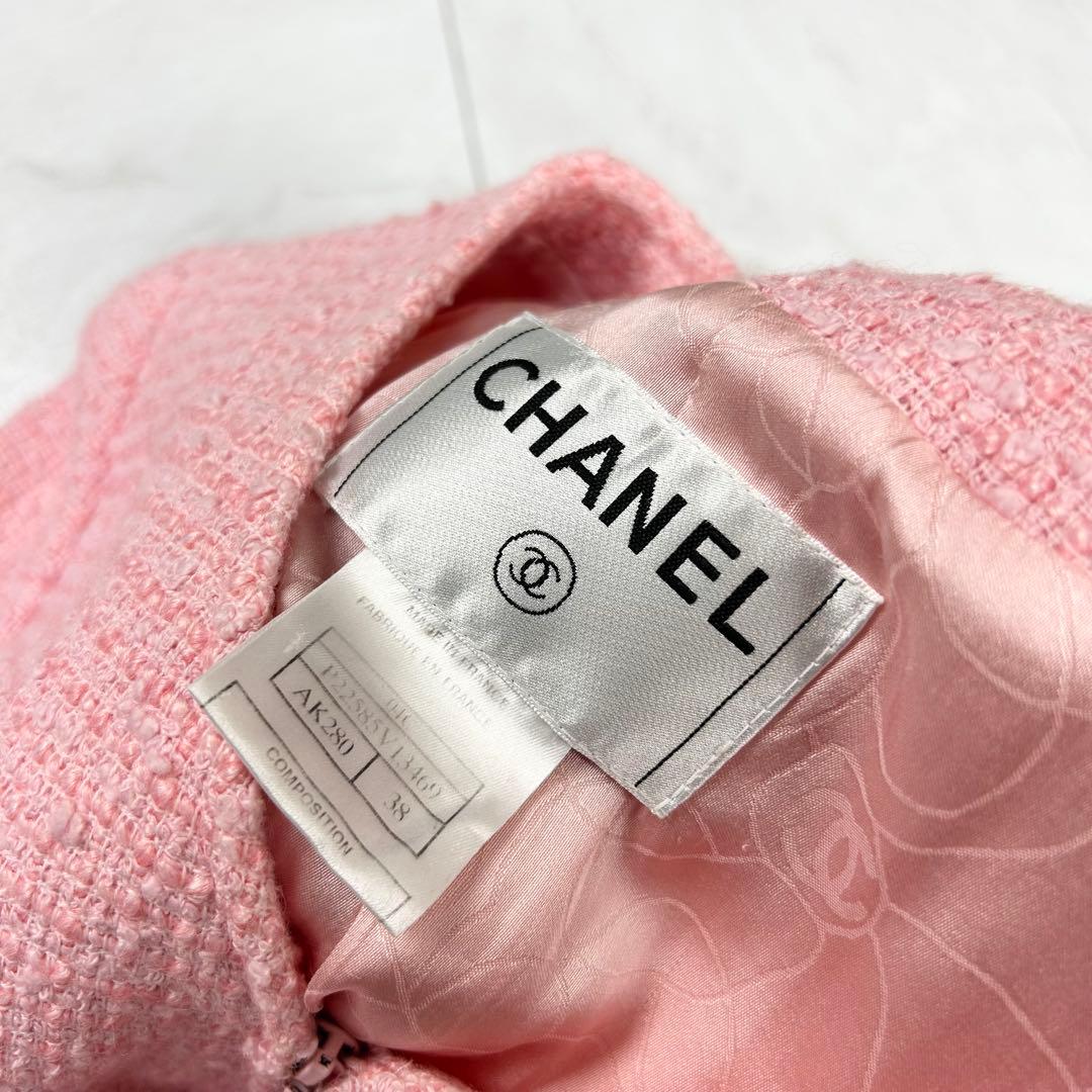 美品 CHANEL 立体 COCO ロゴ ノーカラー ツイードジャケット 38 - メルカリ