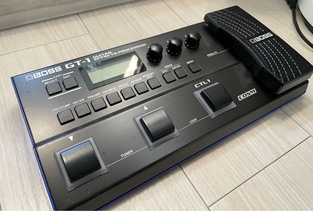 BOSS GT-1 マルチエフェクター 箱・説明書・アダプター付きの通販はau