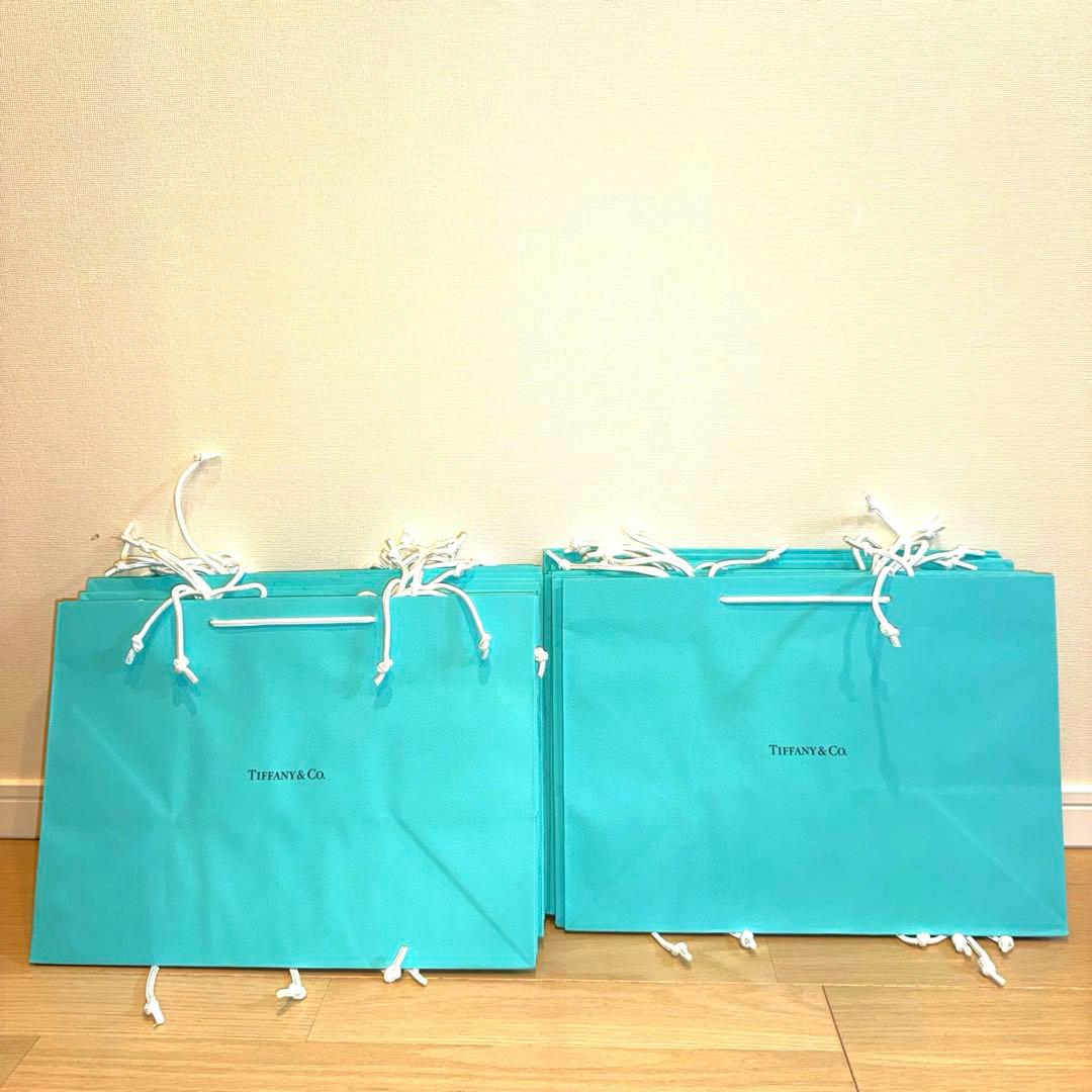 現行品Tiffanyティファニー ショッパー 紙袋まとめ売り 24枚 ティファニー TIFFANY&CO ショップ袋 ショッパー Mサイズ 1枚 Aセット