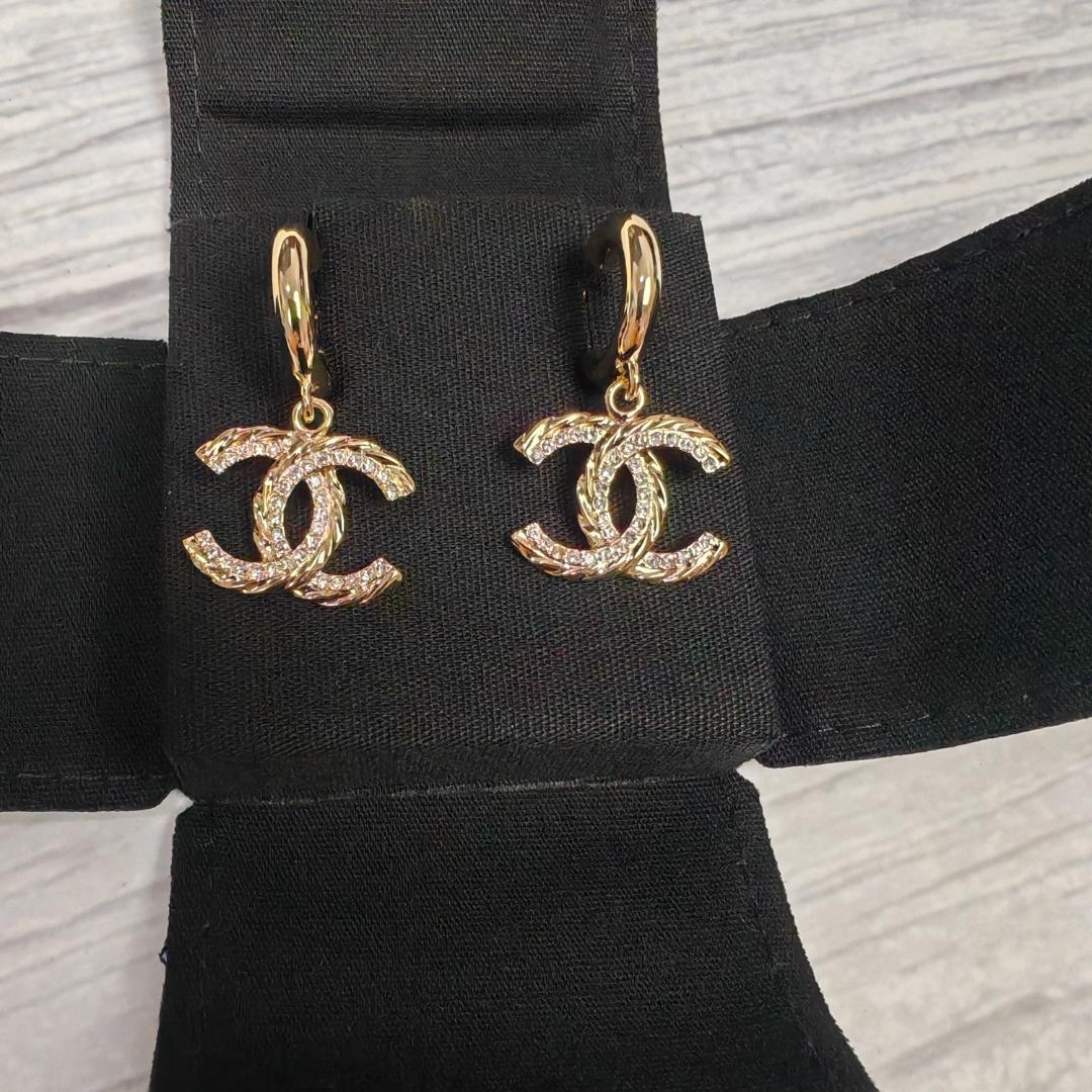 CHANEL CCロゴ フープピアス ゴールド CHANEL - 新品 シャネル CHANEL ピアス ロゴチャーム フープピアス