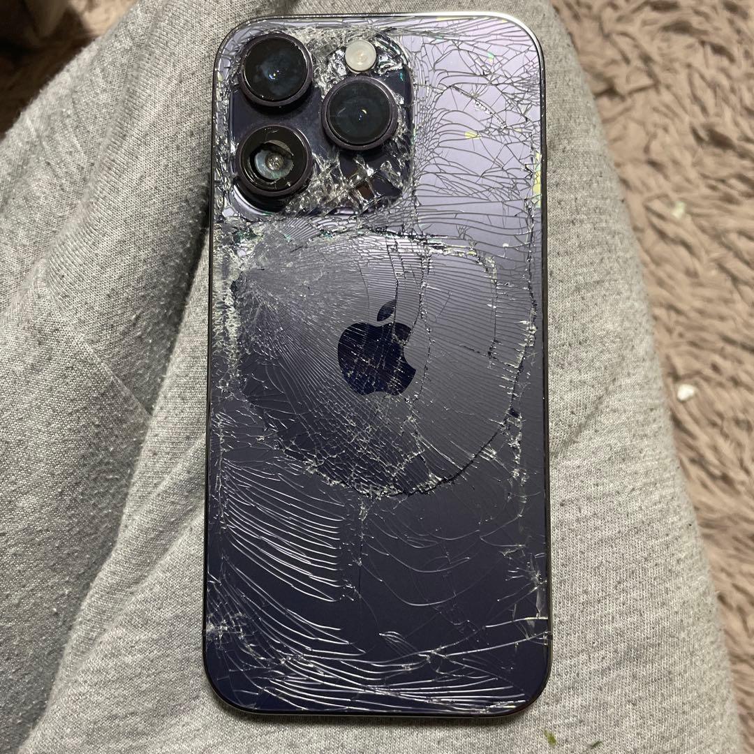 iPhone 14 Pro スペースブラック 画面割れ - メルカリ