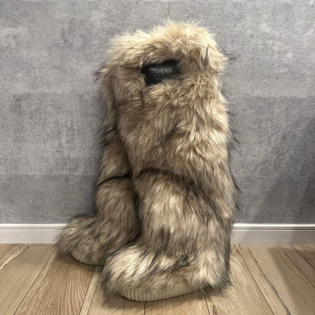 2024年新作☆極美品☆YELLO♡完売Sサイズ！ファーブーツ☆人気カラー