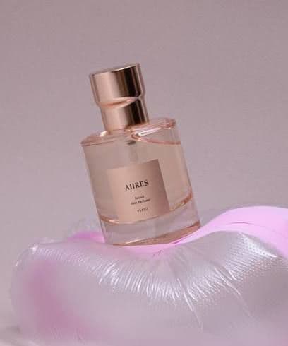 新品 AHRES Sound Skin Perfume SAYUサユ 50mL AHRES(アーレス) / サウンド スキン パフューム #サユ 50mlの公式商品