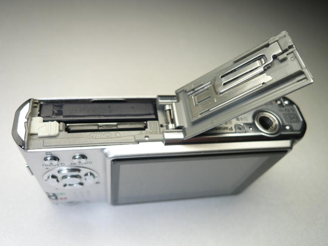 LUMIX☆DMC-FX35⚠️必読有⭕️安心の実働品☆光学4倍☆1010万画素