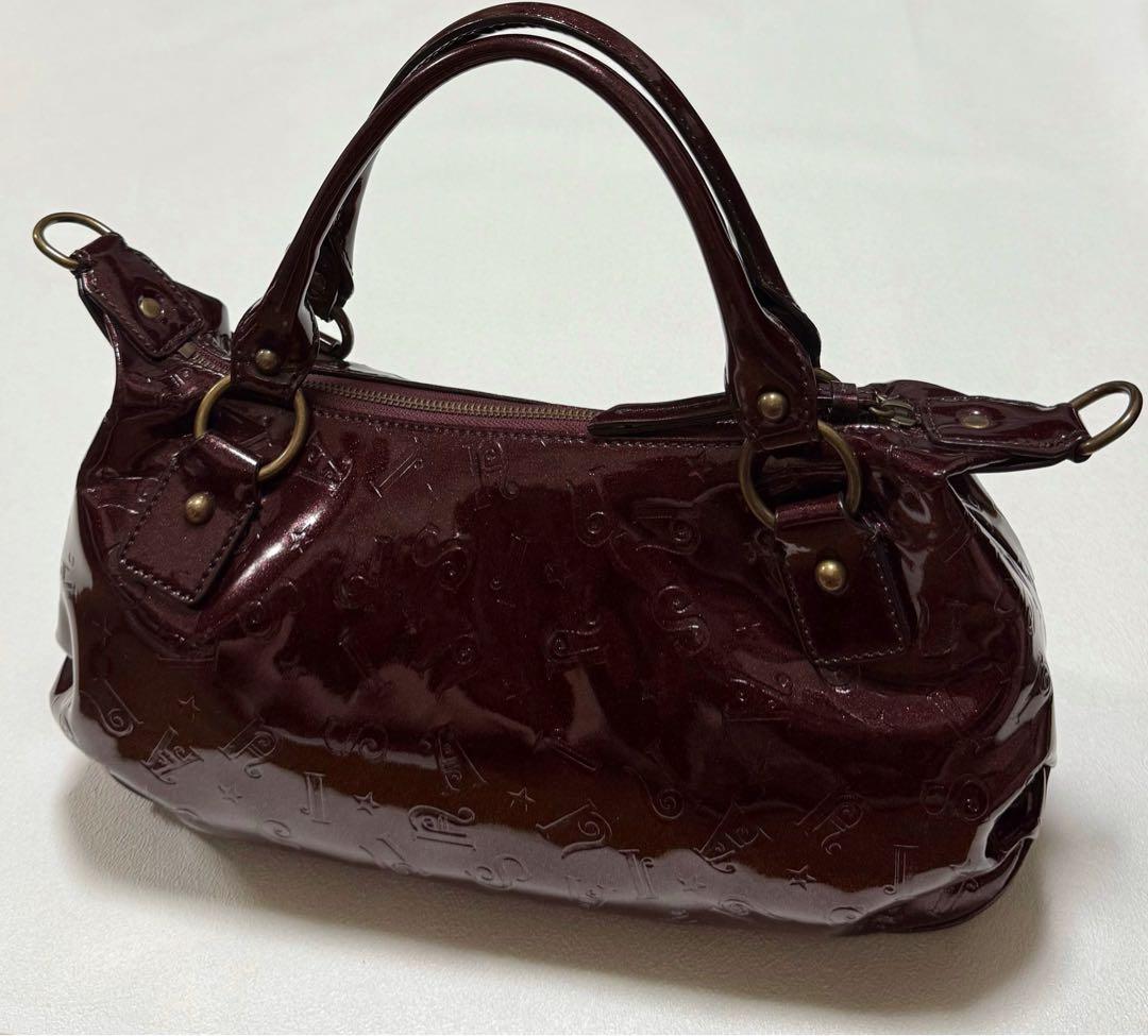 ANNA SUI 2wayボストンバッグ ショルダーバッグ エナメル ロゴ - メルカリ