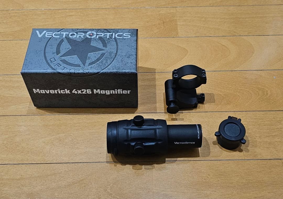 トイガン Vector Optics Maverick 4x26 Magnifier Vector Optics Maverick 4x26 Magnifier with Flip Side Mount SCMF-14