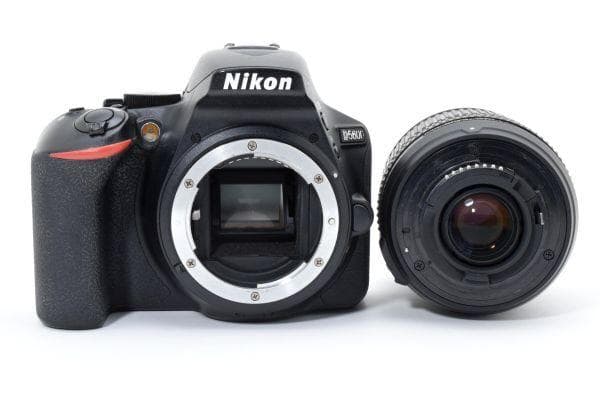 Nikon D5600 AF-S 18-135mmレンズセット SDカード付 - メルカリ