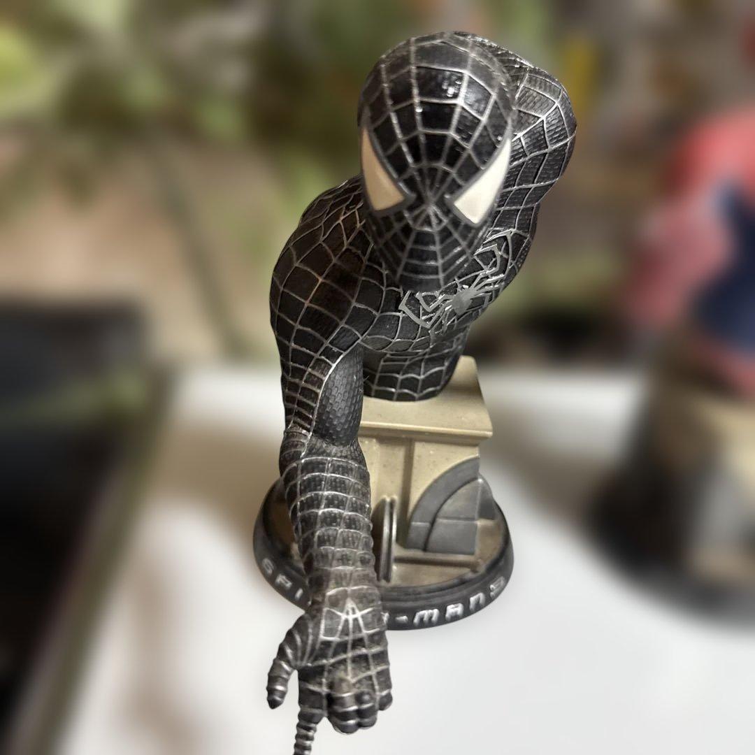 激レア】日本完全限定 スパイダーマン レッド & ブラック バージョン 胸像