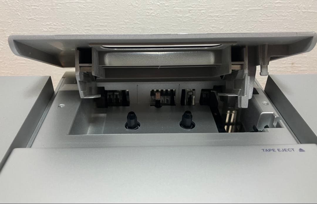 Victor/ビクター】CD・MD・カセットコンポ UX-F70MD - メルカリ