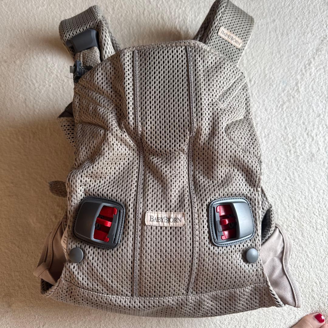 箱あり ベビービョルン 抱っこ紐 ワンカイグレーベージュ 美品 BABYBJORN（ベビービョルン） babybjorn（ベビービョルン）抱っこ紐