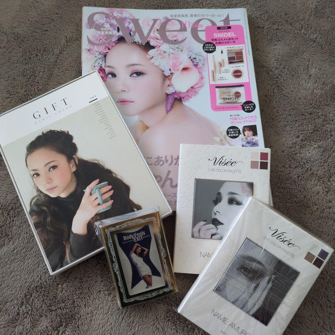 完売品】安室奈美恵グッズまとめ売り - メルカリ