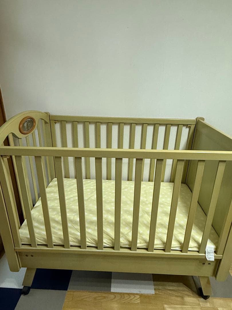 《付属品全てあり》アップリカ　ベビーベッド