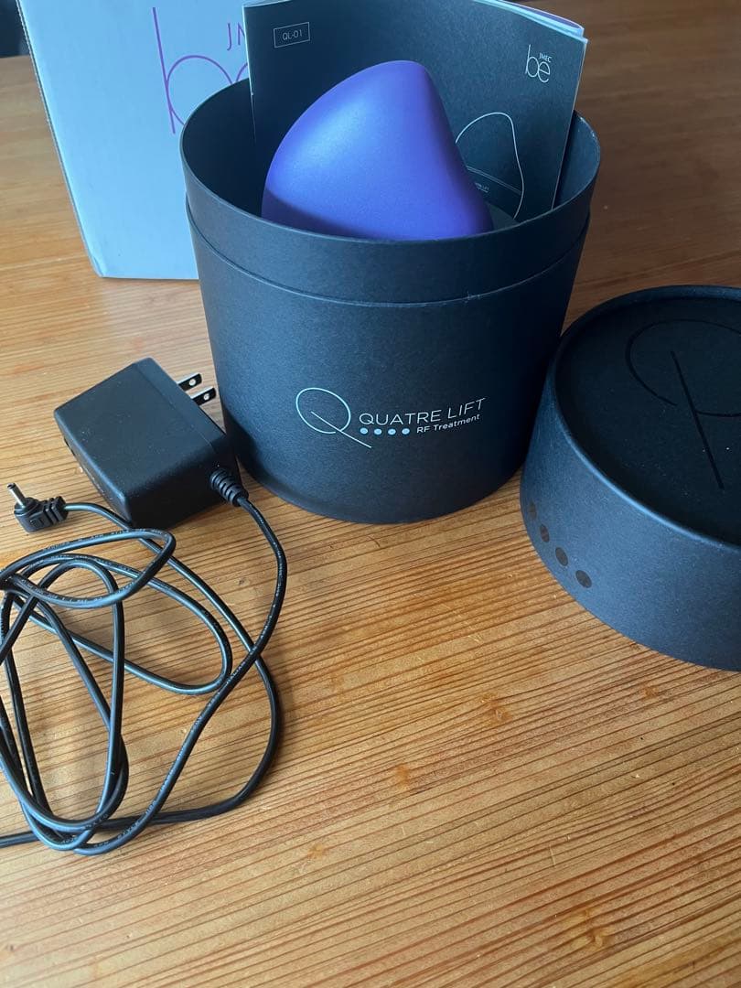 キャトルリフト　RF美顔器 美容医療もホームケアも妥協無し引き締め特化美顔器「キャトルリフト