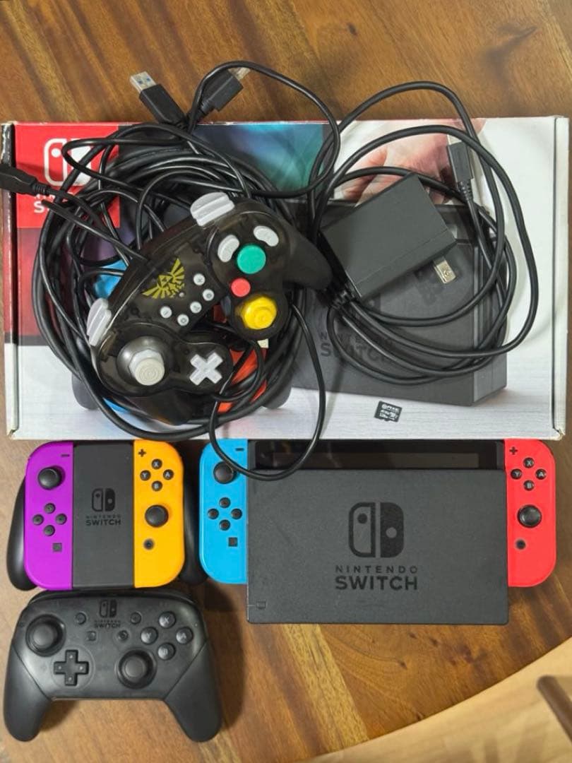 Nintendo Switch 本体＋周辺機器多数＋128GB SD付 Switch】 ☆ニンテンドースイッチ本体 Nintendo Switch（有機ELモデル