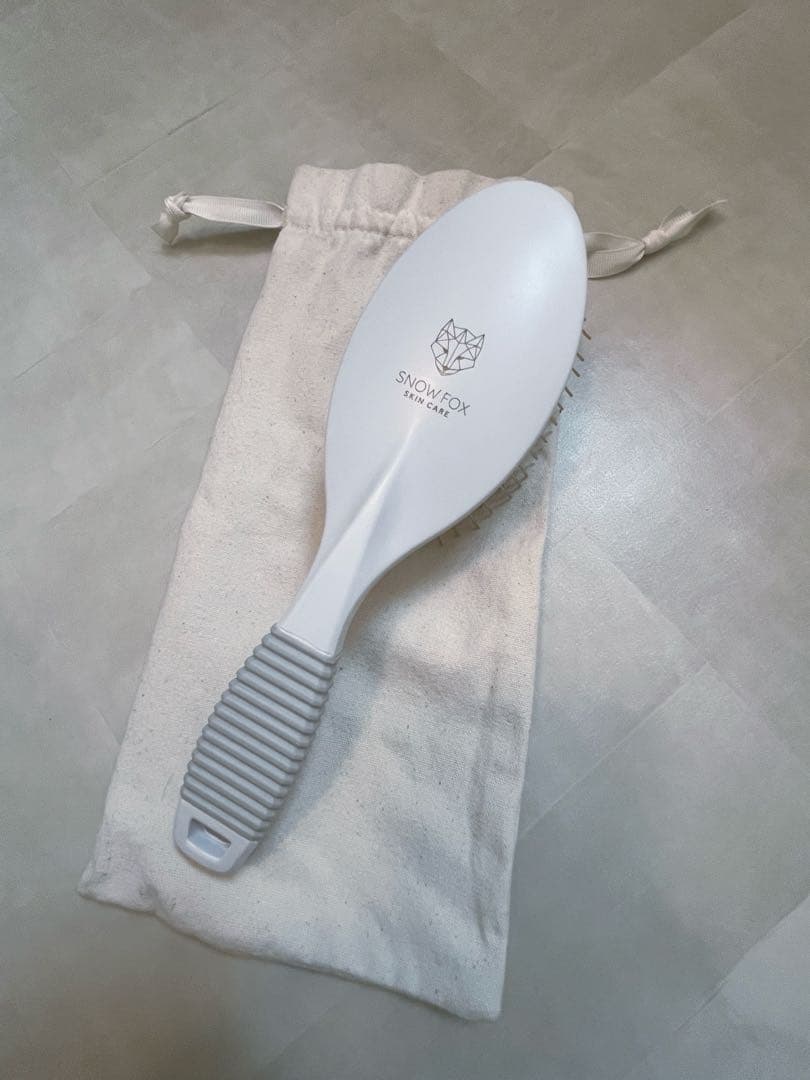  FOX スノーフォックス　ゴールドスカルプブラシ スノー フォックス スキンケア」が24Kゴールドを使用したカッサ