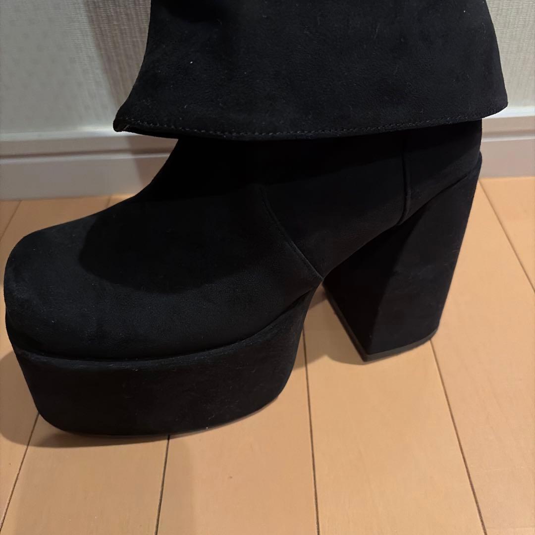 美品☆完売品☆EMODA ルーズフレアカバーフィットブーツ☆あのちゃん