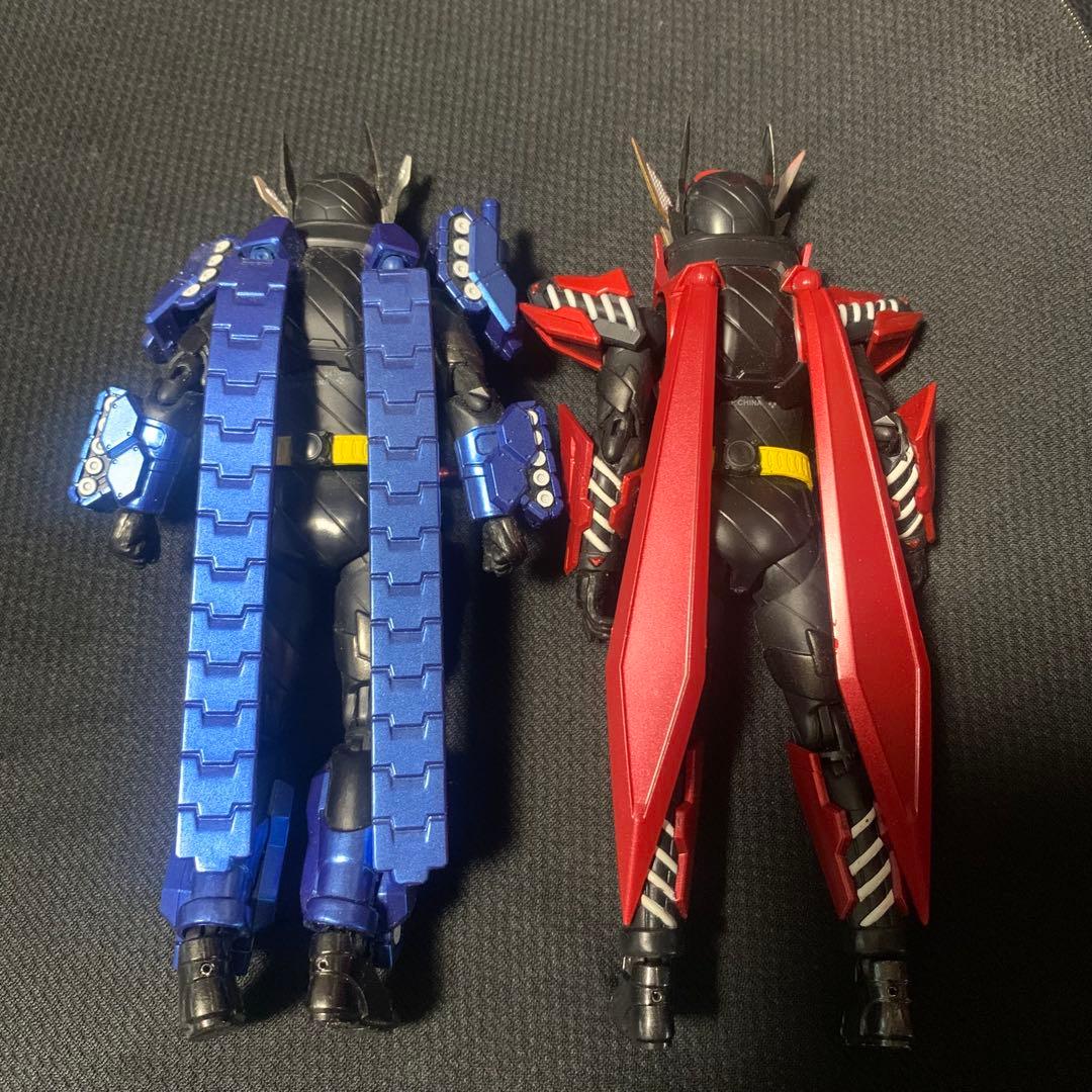 仮面ライダービルド S.H.Figuarts タンク ラビットラビット