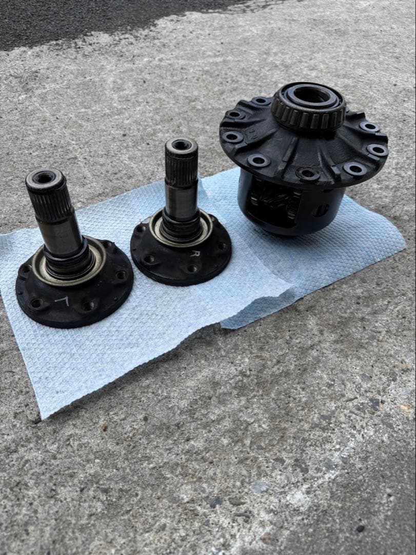 JZX100 トルセン　サイドフランジ付き 8インチ デフ サイドフランジ jzx100 トルセン - メルカリ