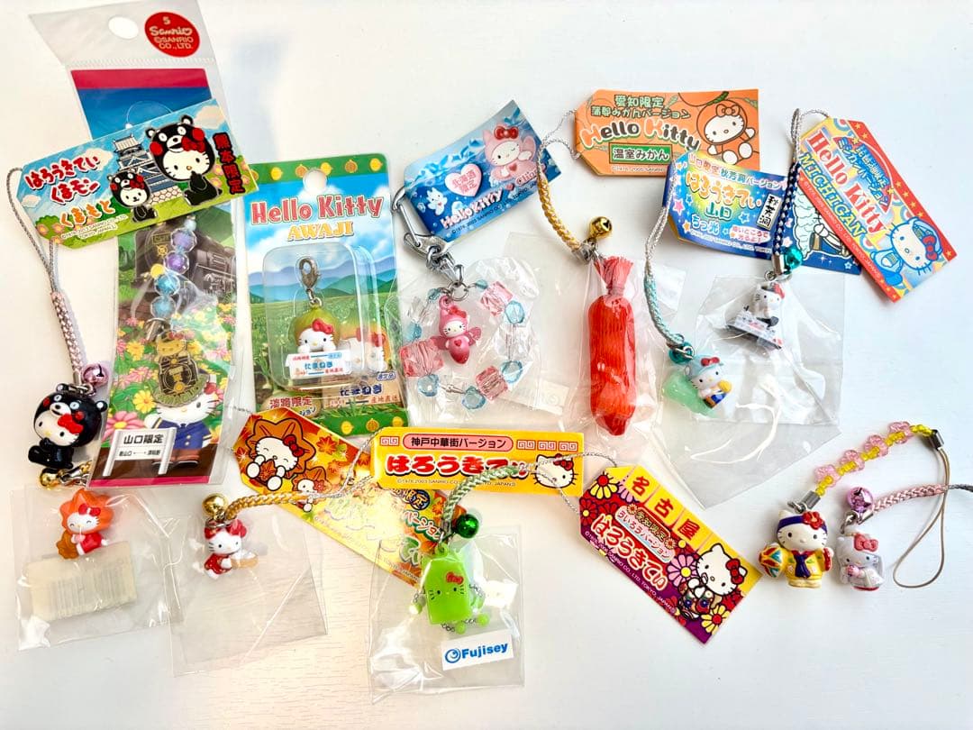 ☆ご当地キティ☆根付、ファスナーマスコット等12点セット - メルカリ