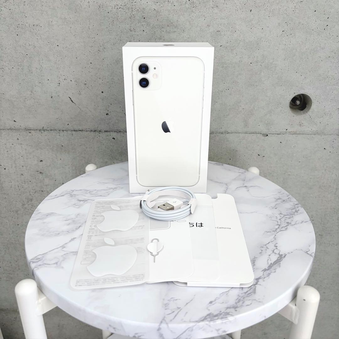 iPhone11 本体 99% ホワイト 64GB SIMフリー - メルカリ