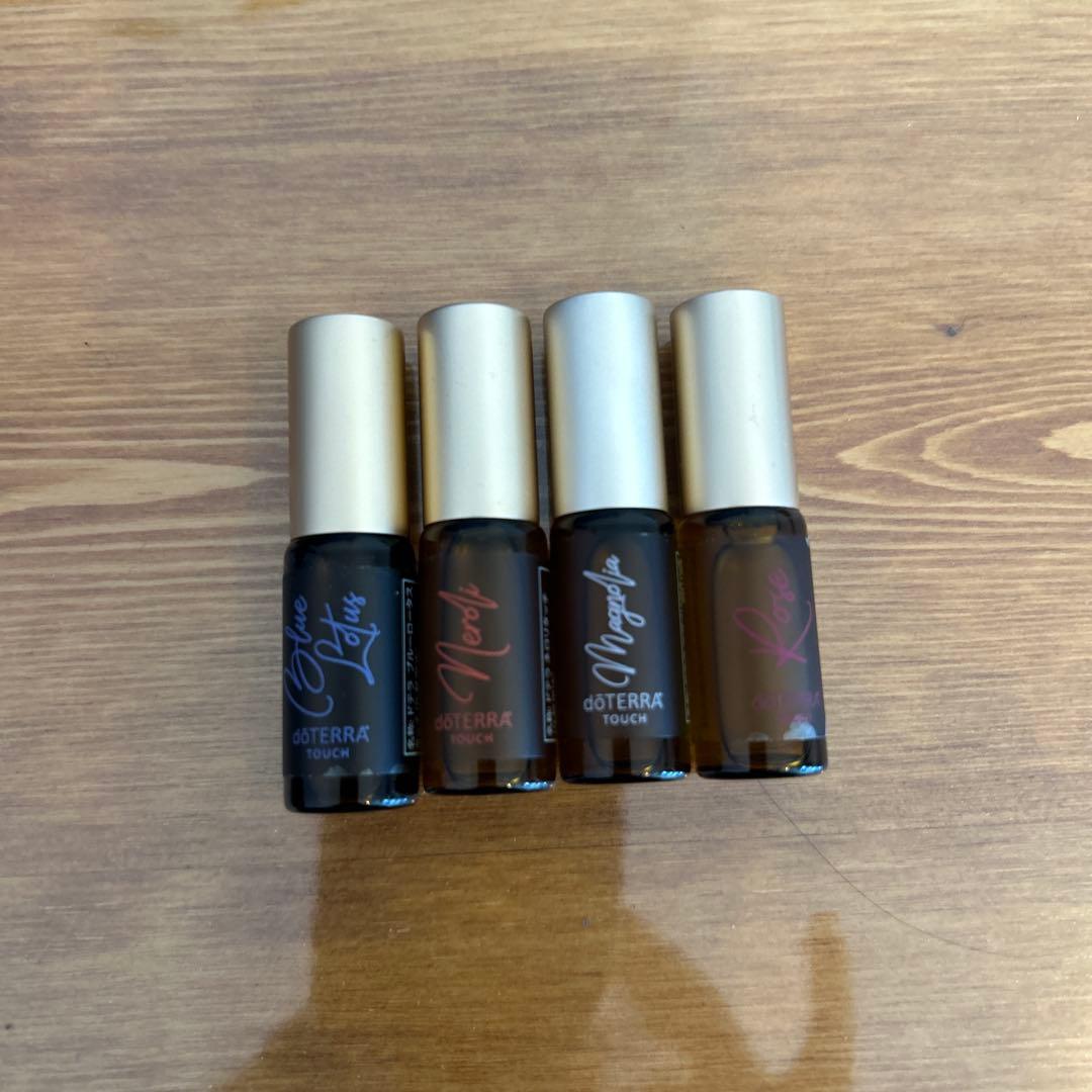 madereana様専用ブルーロータス.ローズ.ネロリ.マグノリアdoTERRA
