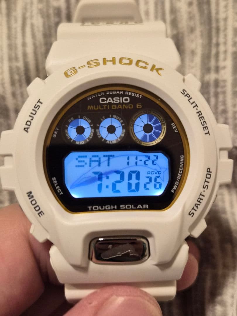 CASIO G-SHOCK イルクジ30周年記念モデル GW-6904K-7JR G-SHOCK「イルクジ」30周年記念モデルが登場、ホワイト×ゴールドに30頭