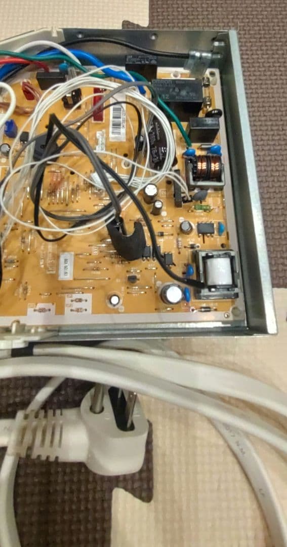 日立ルームエアコン室内機基板(組品) RAS-AJ40G2 - メルカリ