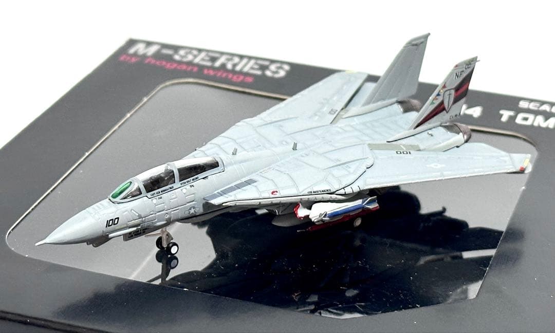 hogan 1/200 F-14A VF-154 ブラックナイツ CV-62 - メルカリ