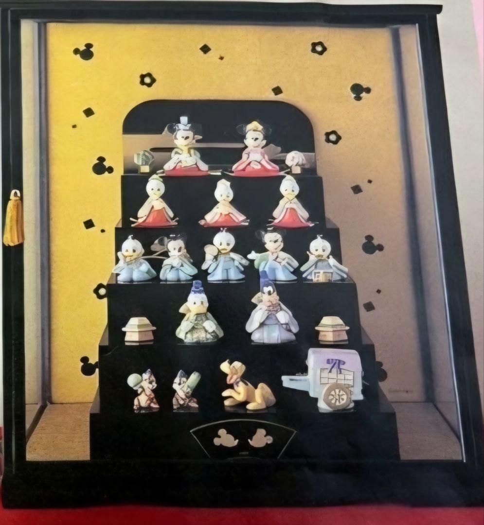希少・美品】ディズニー 雛人形 五段飾り ガラスケース、箱付き - メルカリ