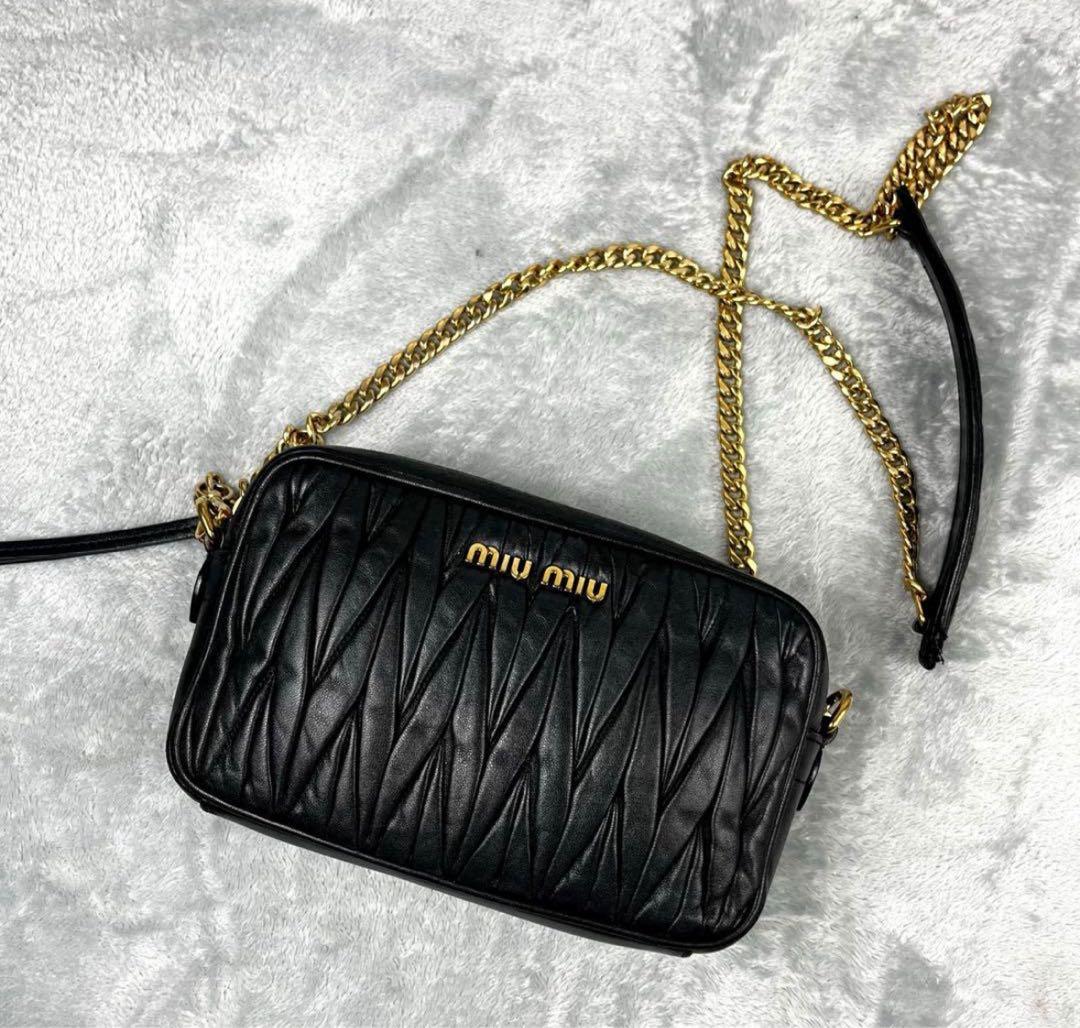 ミュウミュウ マテラッセ ショルダーバッグ ブラック 黒 斜め掛け◎ 中古 ミュウミュウ 斜め掛け ショルダーバッグ レディース ブランド