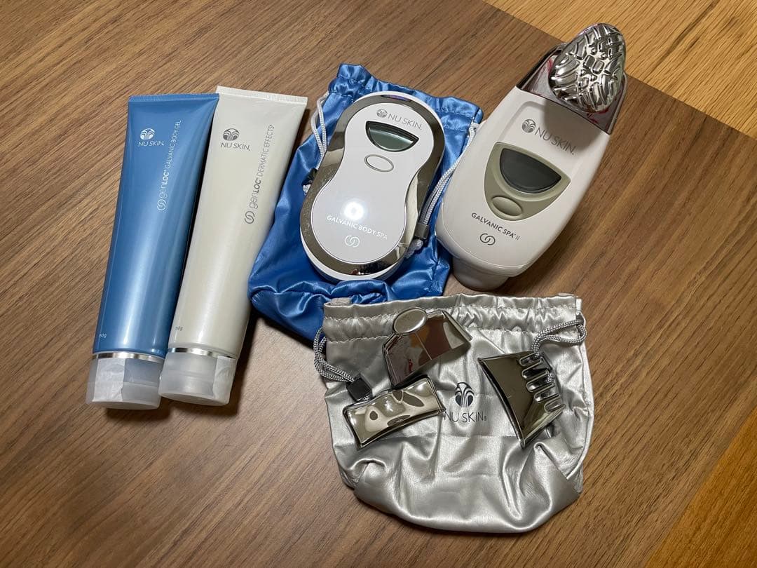 ニュースキン、ガルバニックスパ、ボディスパ（ジェル付き）のセット ニュースキン genLOC®︎ ガルバニック ボディスパ（ジェルセット