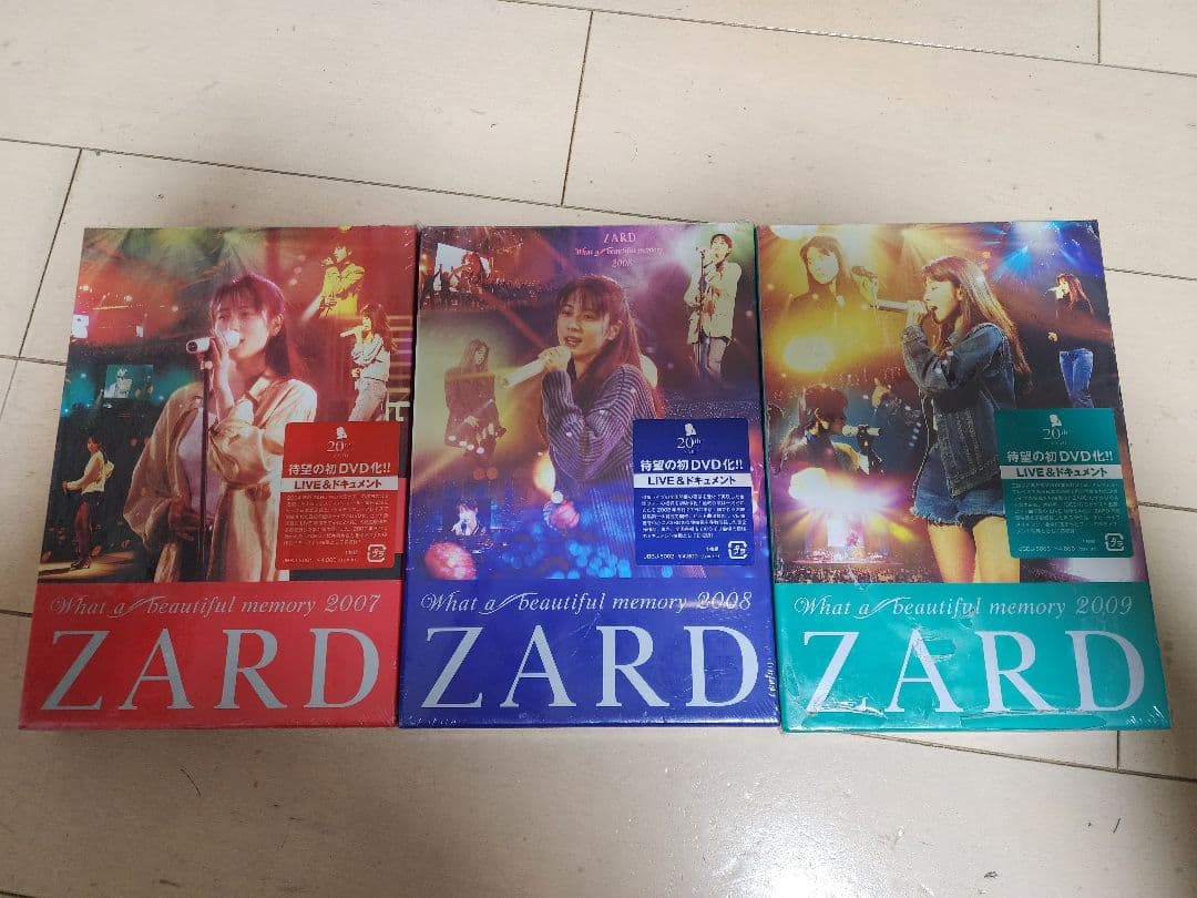 ZARD 20th LIVE＆ドキュメントDVD３枚セット新品未開封 Amazon.co.jp: ZARD SINGLE COLLECTION~20th ANNIVERSARY~: ミュージック