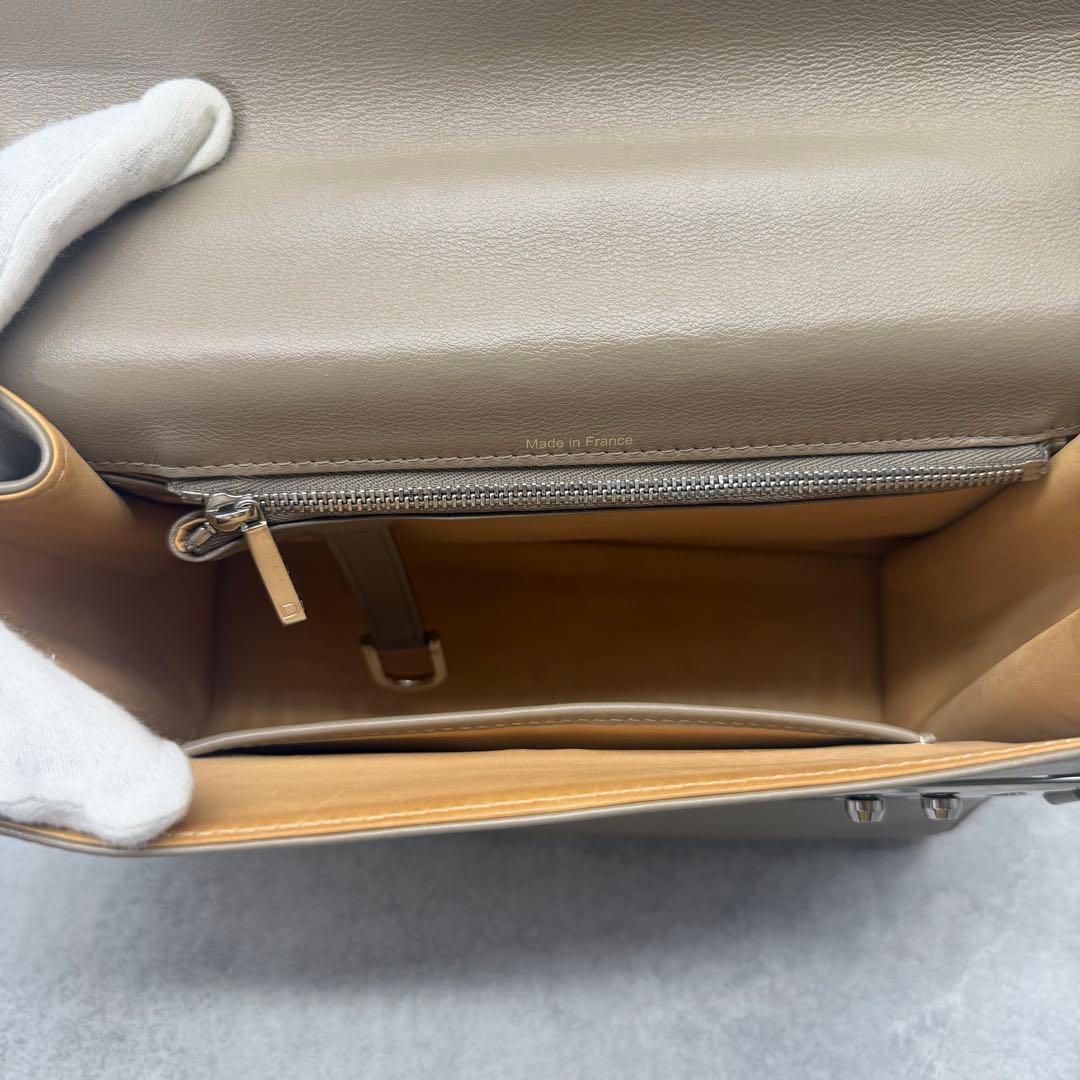 希少美品】DELVAUX タンペート MM ベージュ フラップ式ハンドバッグ