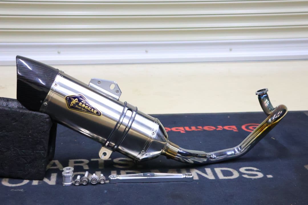 ADV150 20〜 KF38 アールズギアリアルスペックマフラー Amazon | アールズギア(R's Gear) フルエキゾーストマフラー リアル