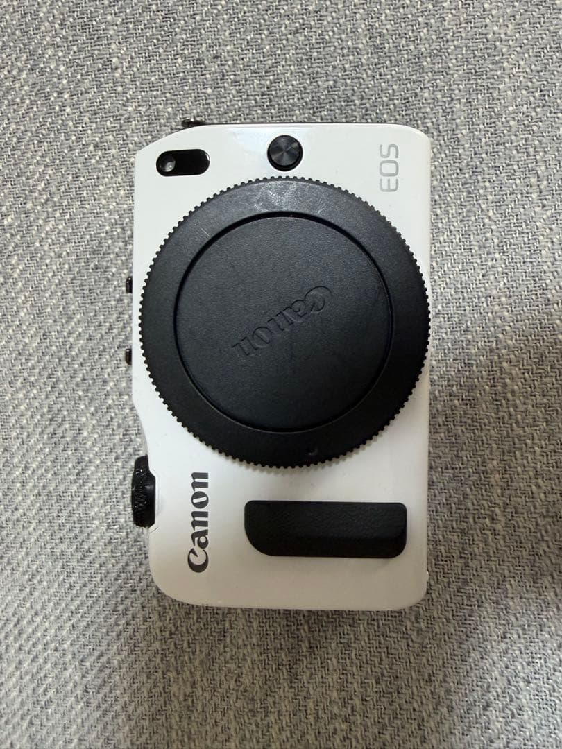 Canon ミラーレス　EOS M EF-M18~55mm F3.5-5.6