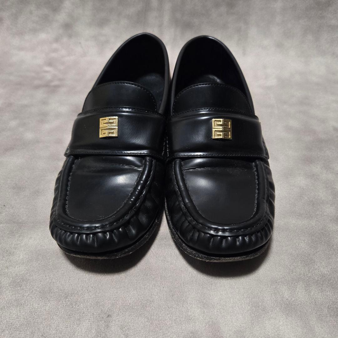 GIVENCHY ジバンシー ローファー ブラック ロゴ 金具 - メルカリ