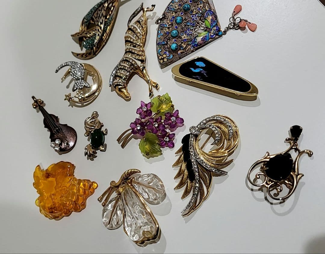 アンティーク　ヴィンテージ　ブローチ　まとめて　昭和レトロ　平成レトロ ブローチ まとめ売り ヴィンテージ アンティーク 中古 6個 セット